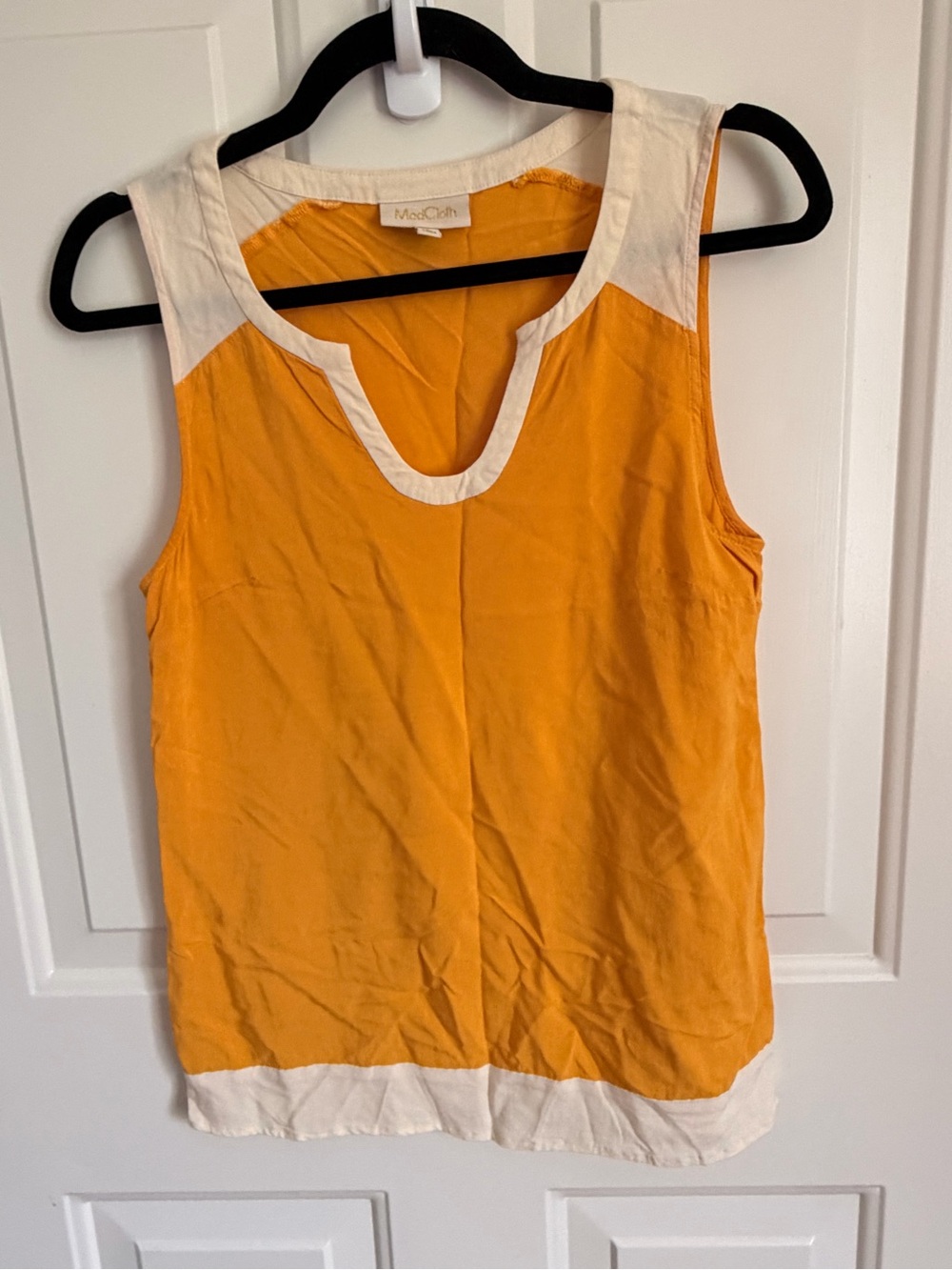 ModCloth Sleeveless Contrast-Trim Tank Top in Mustard Yellow